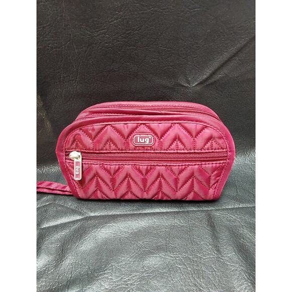 NEW Lug Flipper Jewelry Clutch Quilted Burgandy Travels Wristlet Zip Around - Picture 1 of 6